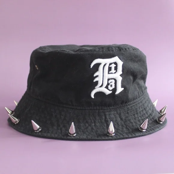 R13 Studded Bucket Hat - Black - OS display picture 3
